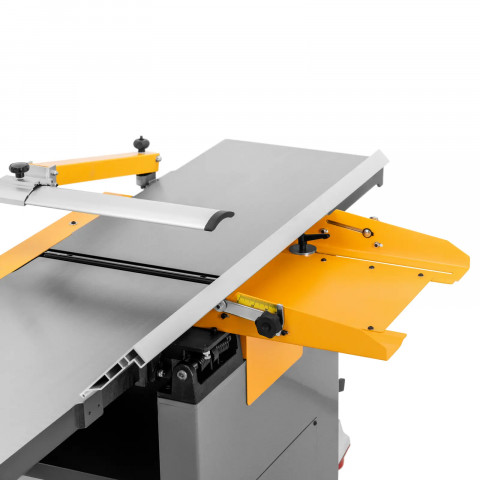 
Staliaus obliavimo ir reismuso staklės medienai 400 V 4000 W
