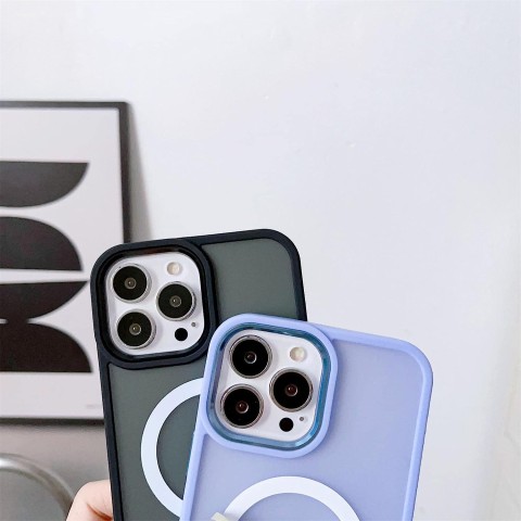 
Magnetinis dėklas su „MagSafe“ apsauga, skirtas „iPhone 15 Plus“, su skylutėmis dirželiui, žalias
