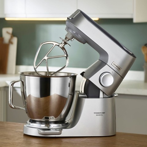 
„Titanium Chef Baker XL“ planetinis trintuvas, 2 dubenys, 7 l / 5 l, 1200 W – sidabrinis
