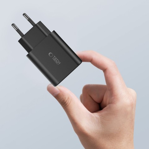 
NC30W 2x USB-C USB-A 30W sieninis įkroviklis – juodas
