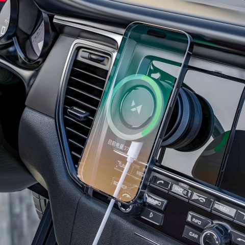 
„MagSafe“ 15 W „Qi“ suderinamas automobilinis įkroviklio laikiklis – juodas

