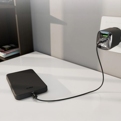 
„Mag Power Qi2 5000 mAh MagSafe USB-C PD 20W“ belaidis įkroviklis – juodas
