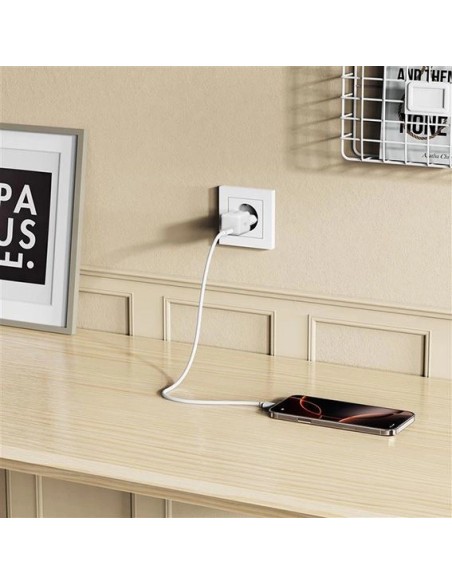 
NCM25 USB-C PD 25W sieninis įkroviklis – baltas
