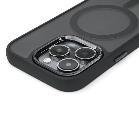 
„iPhone 17 Pro Max“ madingas dėklas, „MagSafe“ apsauginis dėklas – juodas
