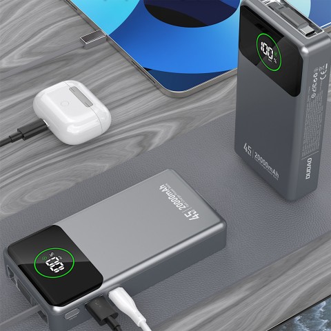 
K31 Pro 20000mAh išorinė baterija su ištraukiamu USB-C laidu, 45W – pilka
