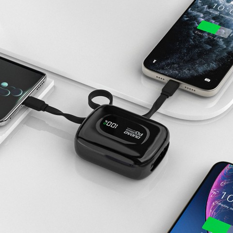 
K32 10000 mAh išorinė baterija su integruotu USB-C „iPhone Lightning“ laidu, 22,5 W – juoda
