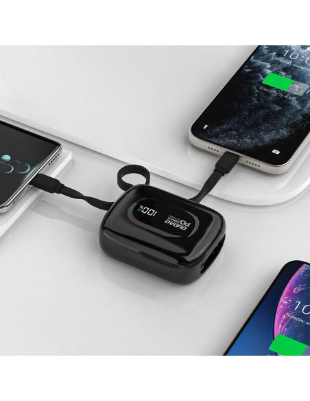 
K32 10000 mAh išorinė baterija su integruotu USB-C „iPhone Lightning“ laidu, 22,5 W – juoda
