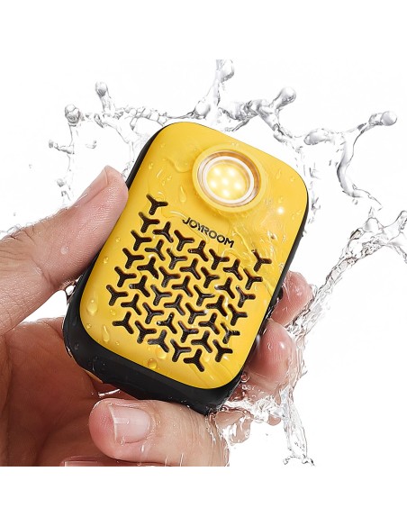 
Nešiojama garso kolonėlė su žibintuvėliu, magnetu ir „Bluetooth“ laikikliu, IP67 – geltona
