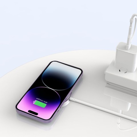 
QI15W-A44 MagSafe magnetinis belaidis išmaniojo telefono įkroviklis – baltas

