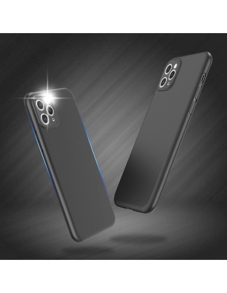 
„Samsung Galaxy M56 5G“ minkštas dėklas – juodas
