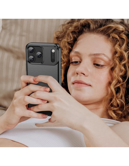 
Apsauginis „iPhone 17 Pro Max“ anglies pluošto dėklas – juodas
