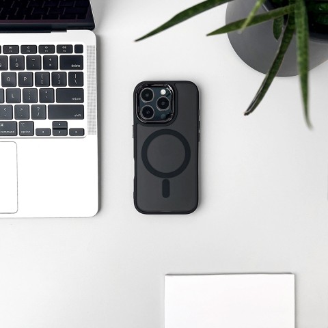 
„Samsung Galaxy A17“ madingas „MagSafe“ dėklas – matinės juodos spalvos
