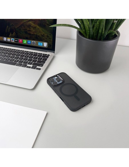 
„Samsung Galaxy A17“ madingas „MagSafe“ dėklas – matinės juodos spalvos
