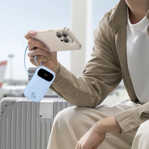 
„EnerFill FC31“ 20000mAh 45W nešiojama baterija su ekranu ir USB-C „Lightning“ laidu – mėlyna
