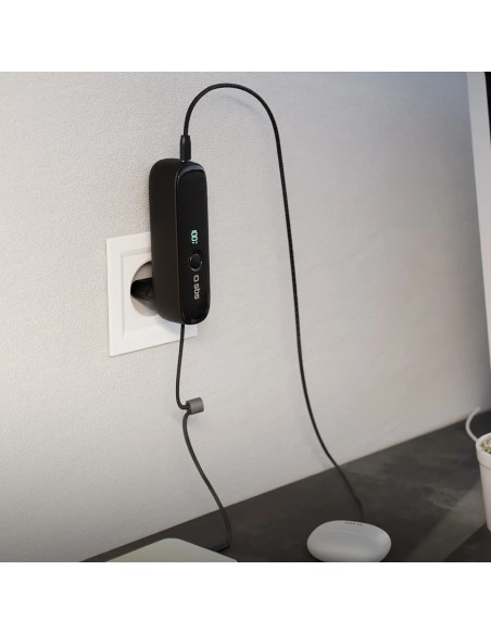 
5000 mAh išorinė baterija su įmontuotu laidu ir sulankstomu PD kištuku, 20 W - juoda
