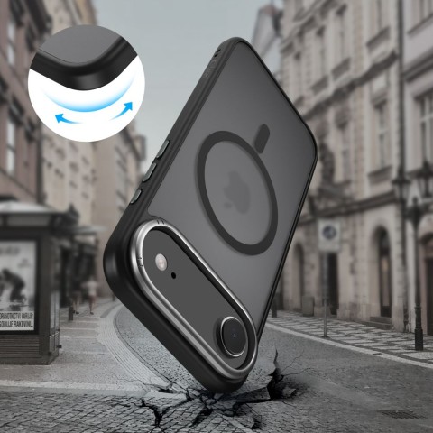 
„iPhone 17 Air MagSafe MagEdge“ apsauginis dėklas – matinės juodos spalvos
