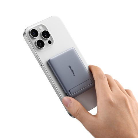 
Itin plonas 5000 mAh talpos išorinis akumuliatorius su stovu ir „PicoGo AM31 Qi2 MagSafe 20W“ laidu – pilkas

