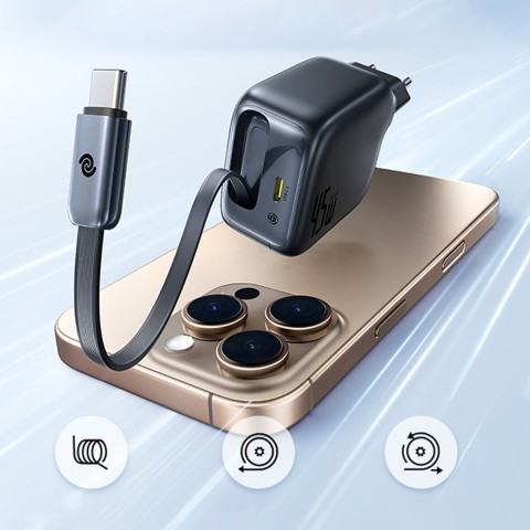 
„EnerCore CJ11“ 45 W USB-C sieninis įkroviklis su ištraukiamu USB-C laidu – juodas
