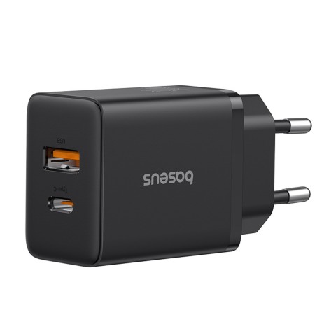 
„Cube Pro“ 30 W USB-C ir USB-A sieninis įkroviklis – juodas
