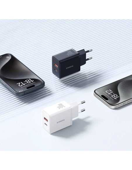 
„Cube Pro“ 30 W USB-C ir USB-A sieninis įkroviklis – juodas
