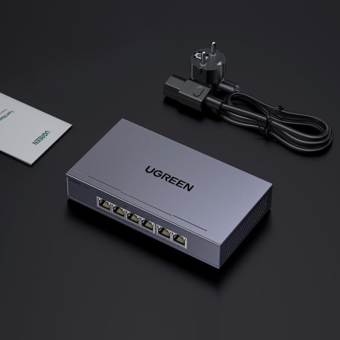 
6 prievadų 1 Gb/ s Ethernet tinklo komutatorius su PoE – pilkas
