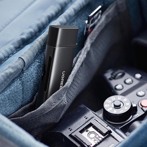 
2 viename SD microSD USB-C USB-A UHS-II atminties kortelių skaitytuvas – juodas
