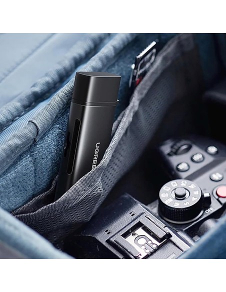 
2 viename SD microSD USB-C USB-A UHS-II atminties kortelių skaitytuvas – juodas
