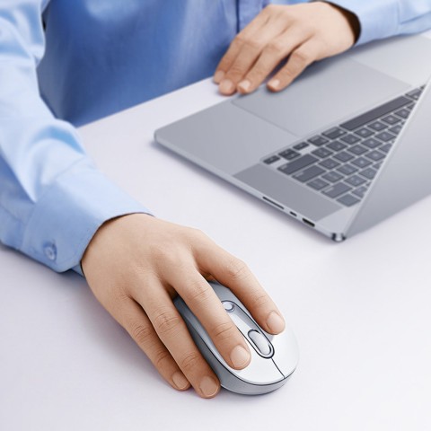 
Belaidė ergonomiška „Bluetooth“ pelė F02 – balta
