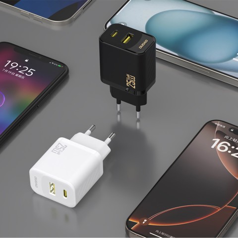 
USB-A USB-C sieninis įkroviklis su USB-C GaN PD QC 25W laidu – juodas
