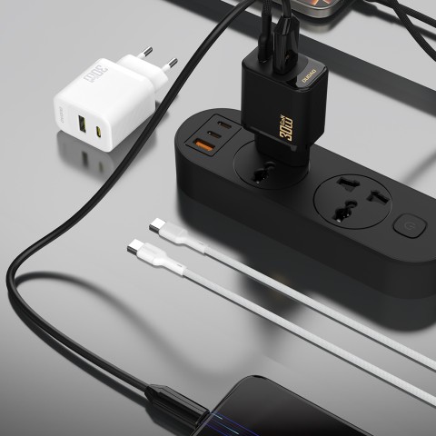 
USB-A USB-C sieninis įkroviklis su USB-C GaN PD 30W laidu – juodas
