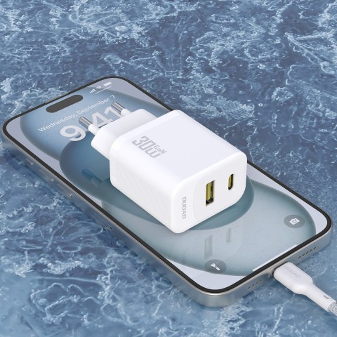 
USB-A USB-C sieninis įkroviklis su USB-C GaN PD 30W laidu – baltas
