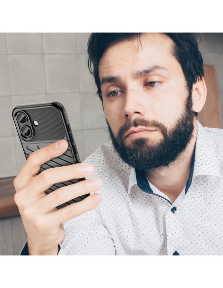 
„iPhone 17 Thunder“ galinis dangtelis – juodas
