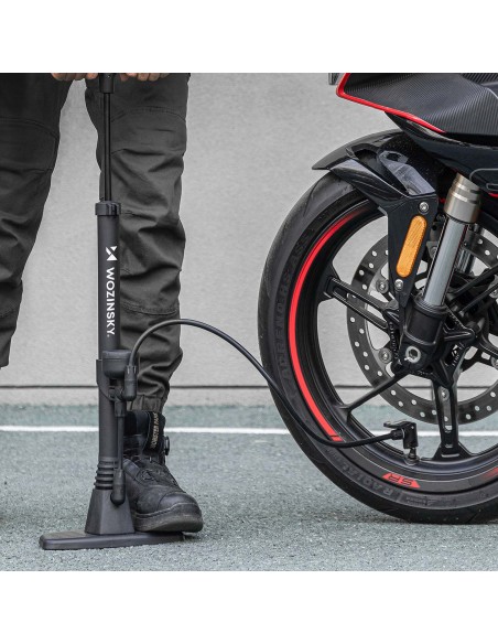 
Dviračio grindų pompa su manometru 160 PSI 11 barų - juoda
