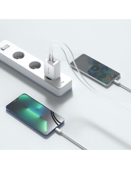 
USB-C USB-A C65W PD 65W QC sieninis įkroviklis – baltas

