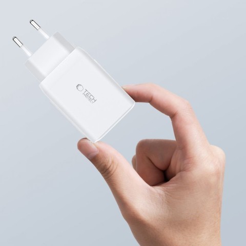 
USB-C USB-A C65W PD 65W QC sieninis įkroviklis – baltas
