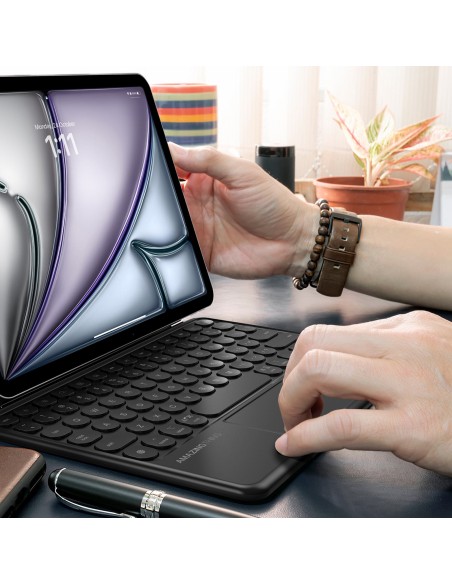 
Dėklas su jutikliniu skydeliu ir klaviatūra, skirtas „iPad 11& 39 & 39 2025“ – juodas
