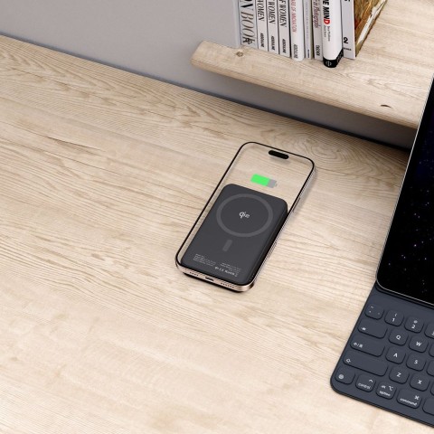 
Belaidis išorinis akumuliatorius 10000 mAh USB-A USB-C 15W – juodas
