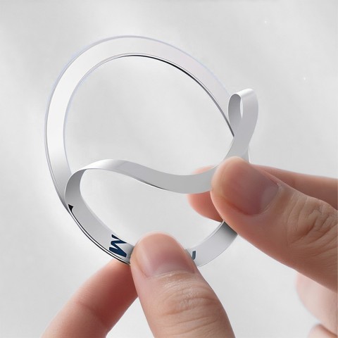 
Y20 belaidis „Bluetooth“ garsiakalbis su magnetiniu laikikliu – sidabrinis
