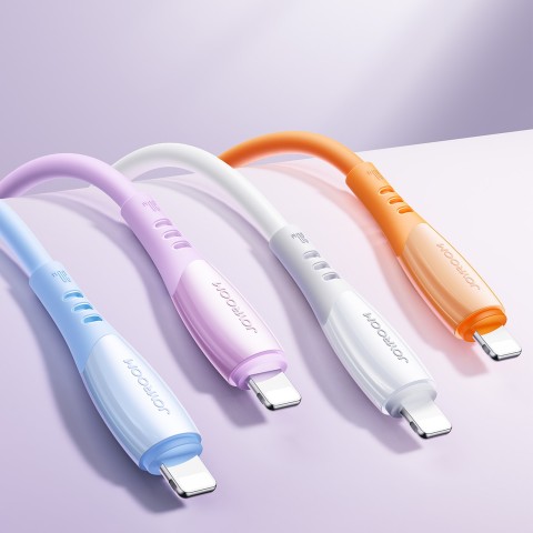 
USB-C laidas – „iPhone Lightning Vibrant“ serijos 30 W 1,2 m – violetinis
