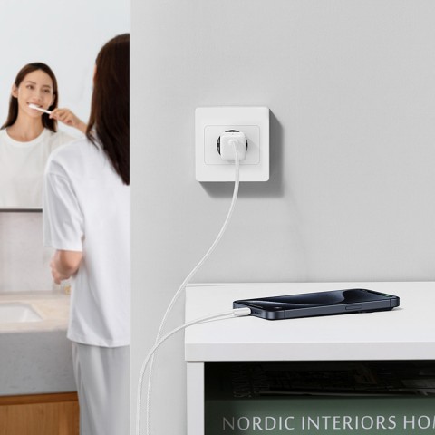 
USB-C GaN5 30W sieninis įkroviklis su 100W 1m USB-C laidu – baltas
