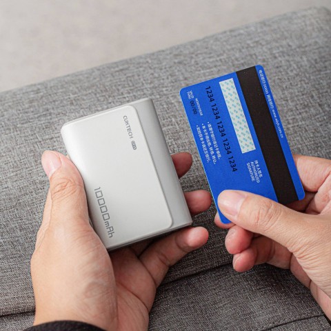 
Nešiojamoji baterija 10000mAh USB-A USB-C 30W - pilka
