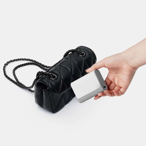
Nešiojamoji baterija 10000mAh USB-A USB-C 30W - pilka
