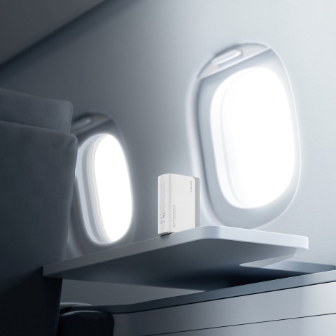 
Nešiojamoji baterija 10000mAh USB-A USB-C 30W - pilka
