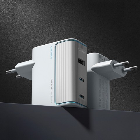 
USB-C USB-A sieninis įkroviklis su GaN laidu, 100 W – baltas
