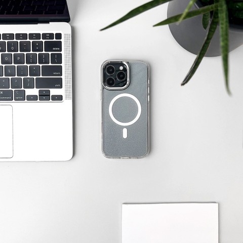 
„Samsung Galaxy S26“ blizgučių dėklas „MagSafe“ – baltas

