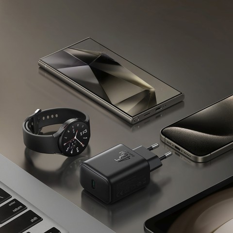 
„Samsung Ultra GaN 45W“ sieninis įkroviklis – juodas
