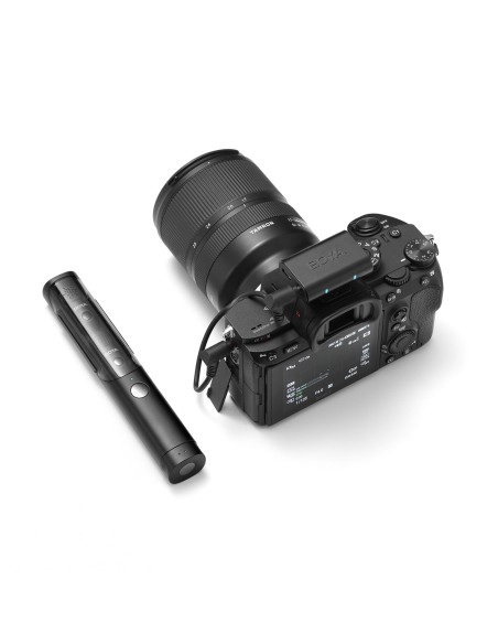 
4 viename 2,4 GHz USB-C belaidžių mikrofonų rinkinys MAGIC-03 - juodas
