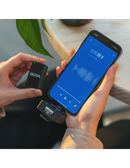 
Belaidis mikrofonas su įkrovimo dėklu, 8 GB, 2,4 GHz, USB-C
