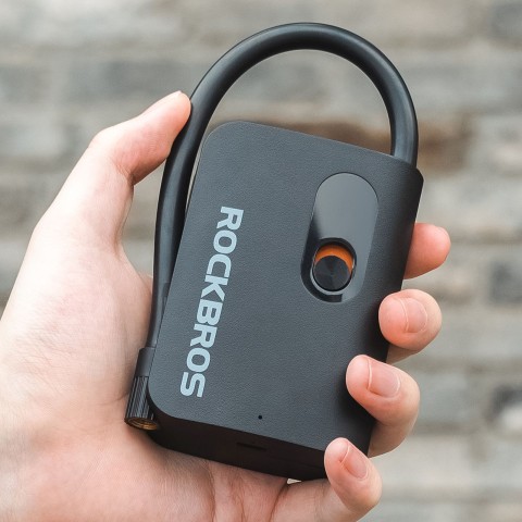 
„Schrader“ USB-C 70 psi belaidis padangų kompresorius sportiniams aksesuarams
