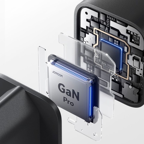 
USB-C iPhone Lightning USB-A GaN 45W sieninis įkroviklis – juodas
